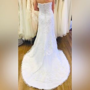 Morilee Wedding Dress - professionally cleaned - only worn once